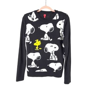 Snoopy Peanut Black Cartoon Sweater